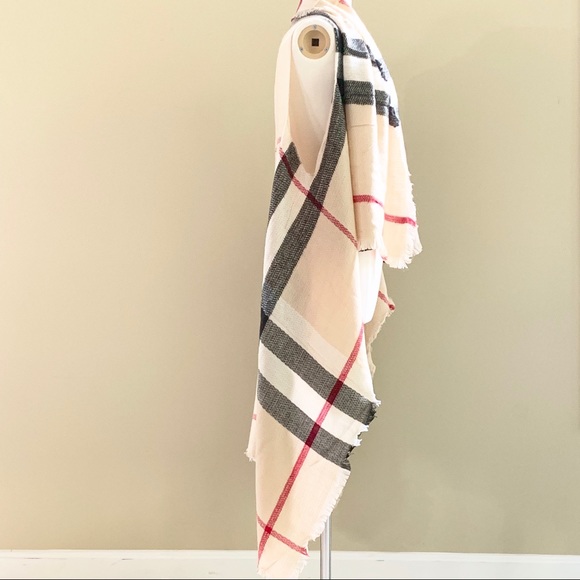 🎉🎉HP🎉🎉 Gorgeous Plaid Shawl/Vest - Picture 5 of 5